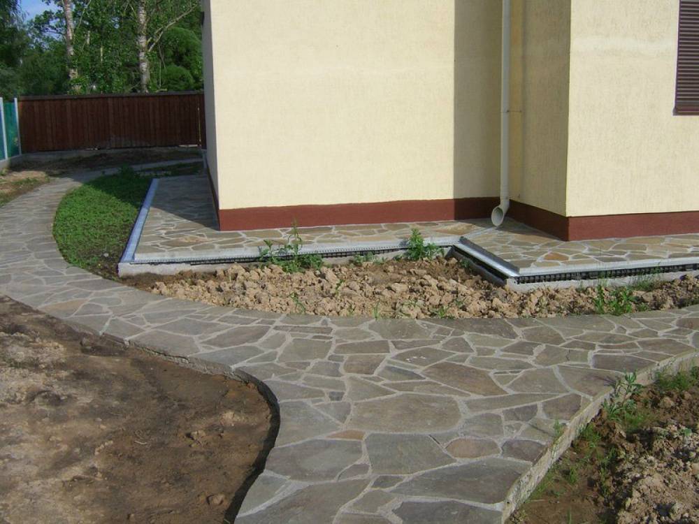 Камень Пластушка Серо-зеленый